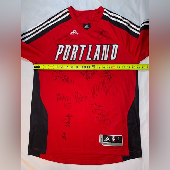 NBA Portland Trailblazers Size L Adidas Red Signed Multiple Signature Jersey - Picture 3 of 8
